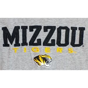 Pro Edge Missouri Mizzou Tigers T-Shirt. Men's Medium. Gray